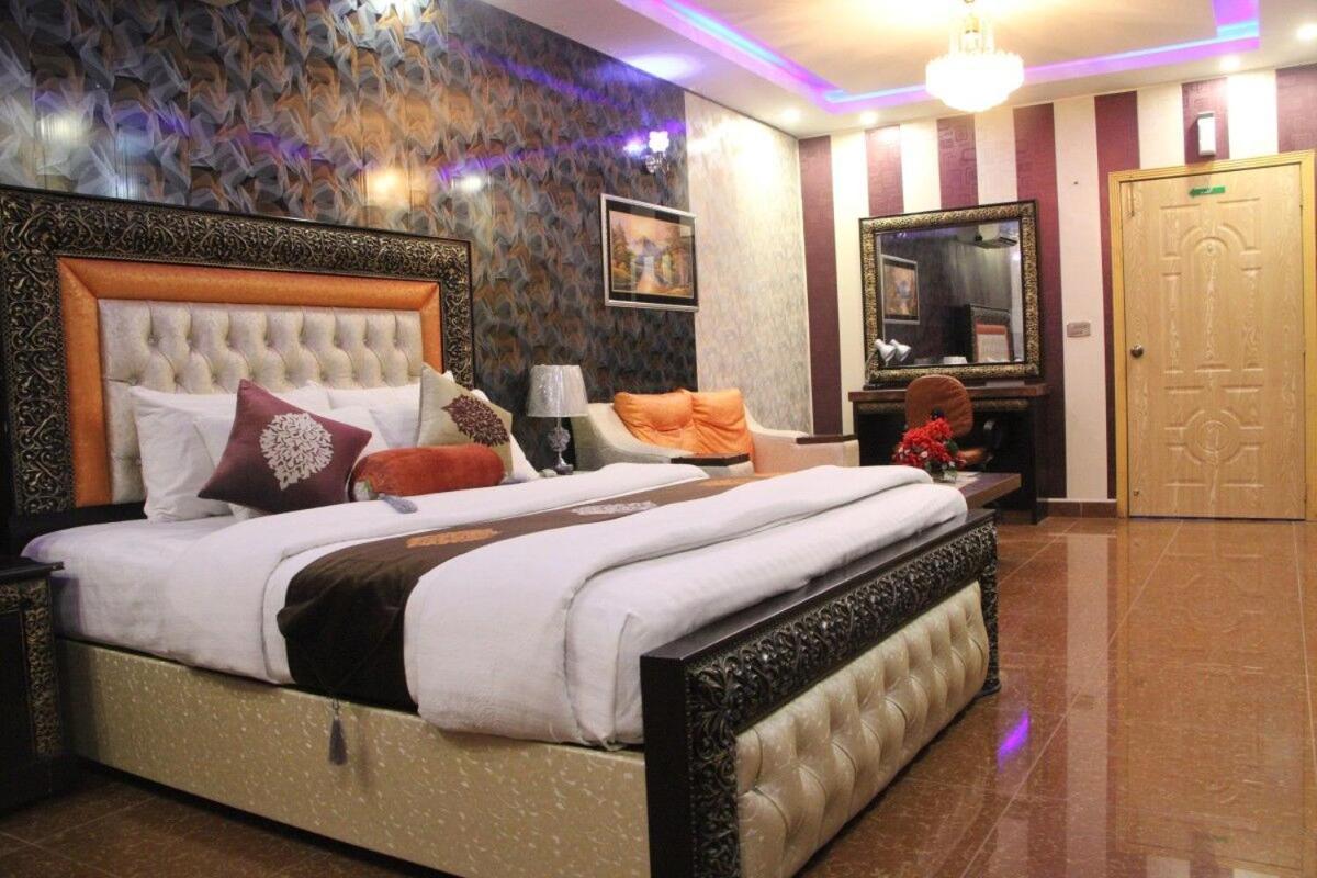 Hotel The Leschanze Lahore Exterior foto